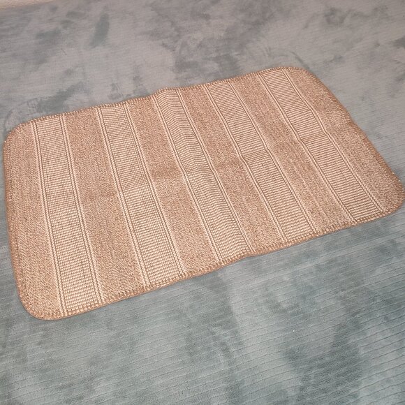 Tan Colored Woven Mat Small Carpet Tan White Brown Milk Coffee Capuccino - Picture 1 of 6